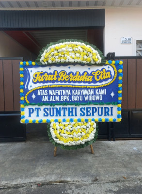Papan Bunga Duka di Jalan Gedang